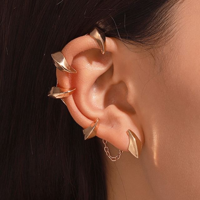 Lilafey-Fang Alloy Crawler Earring