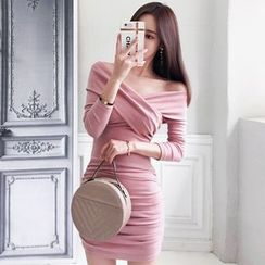 NENE - Long-Sleeve V-Neck Mini Bodycon Dress NENE - Long-Sleeve V-Neck Mini Bodycon Dress