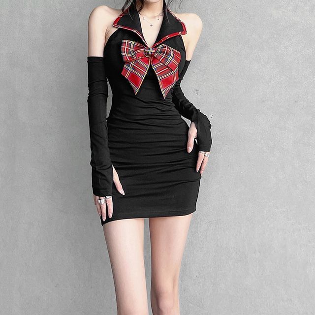 white christmas dresses Halter Neck Plunge Dress Ruched Drape Detail Black Christmas Outfit –  Styledup.co.uk
