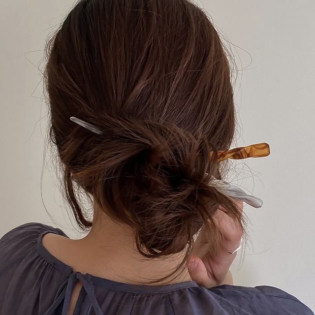 Allyrinta-Acetate Hair Stick