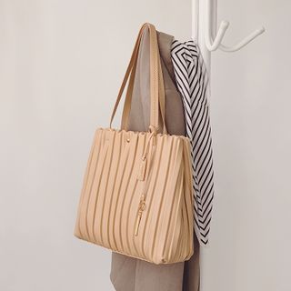 pleated tote bag