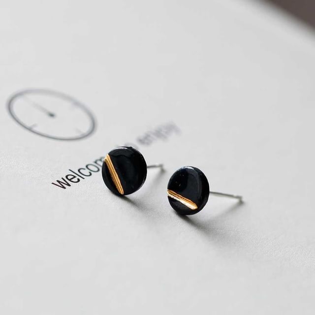 Dashiro-Disc Stud Earring