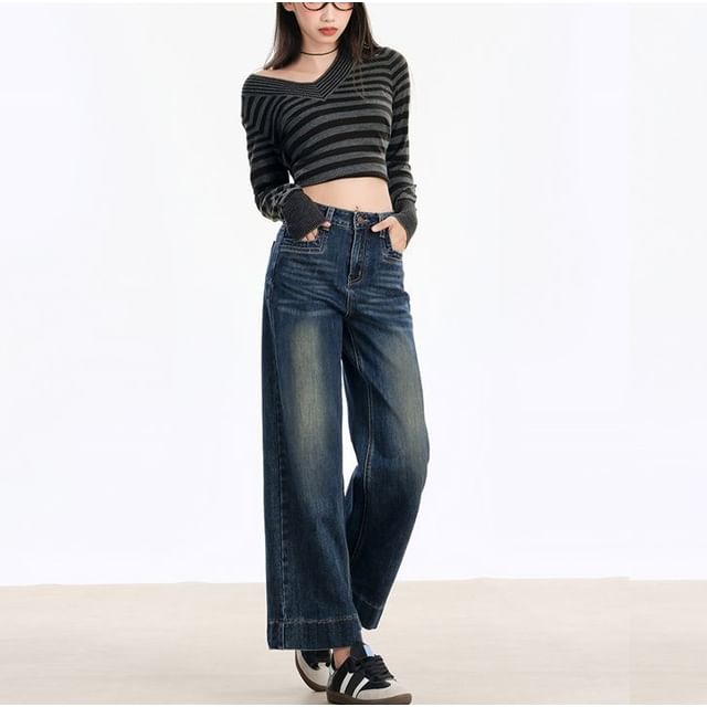 Denimot-Mid Rise Washed Cropped Straight Leg Jeans