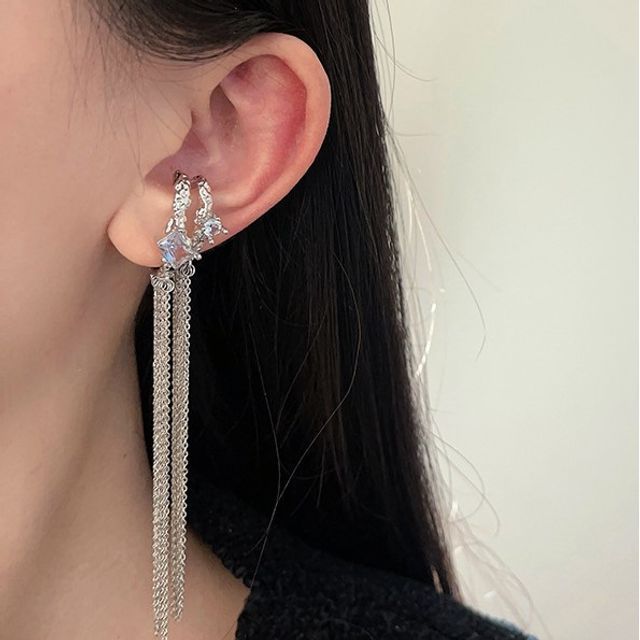 Chimerro-Alloy Fringed Cuff Earring
