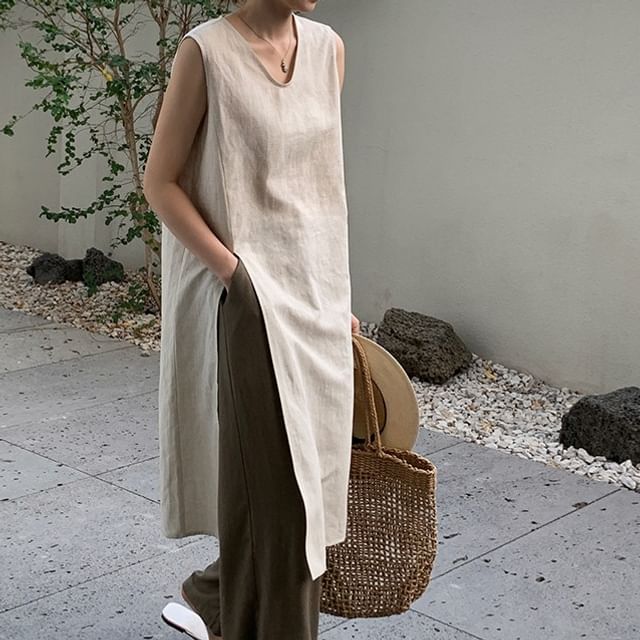 MIKIGA-Sleeveless Plain Side-Slit Midi Sundress