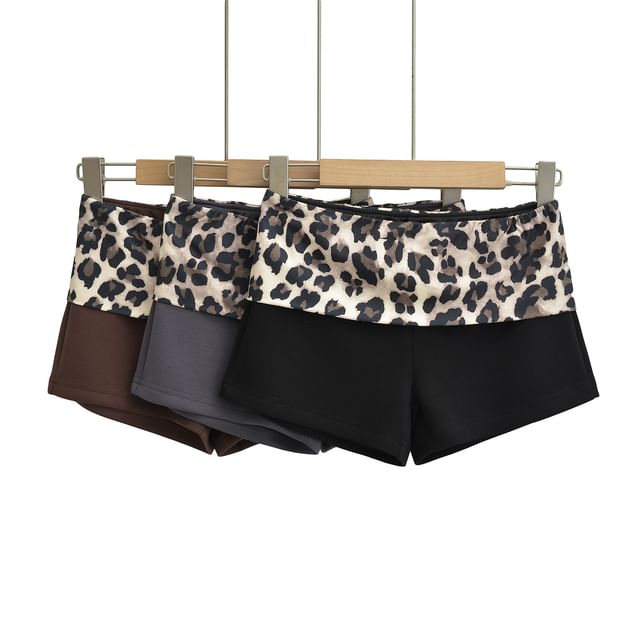 Asiris-Low Rise Leopard Panel Hot Pants