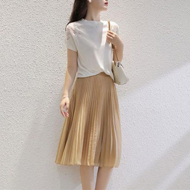 Everose-Short-Sleeve Round Neck Plain Knit Top
