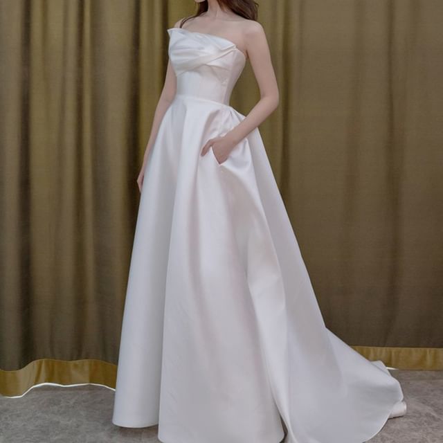 DreesHouse-Strapless Plain A-Line Wedding Gown