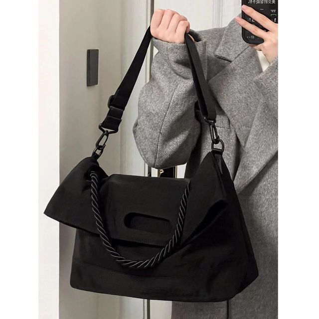 Basaran-Plain Crossbody Bag