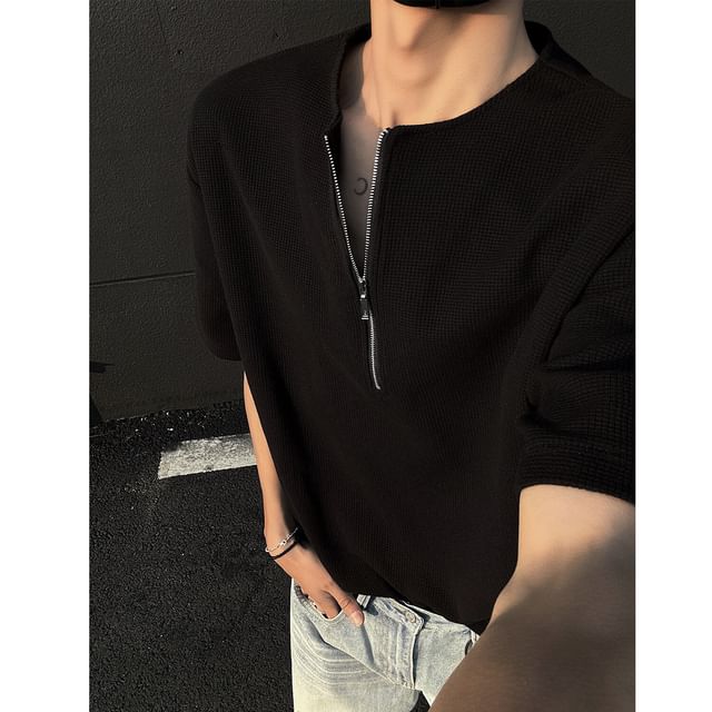 Wescosso-Short-Sleeve Half-Zip Plain T-Shirt