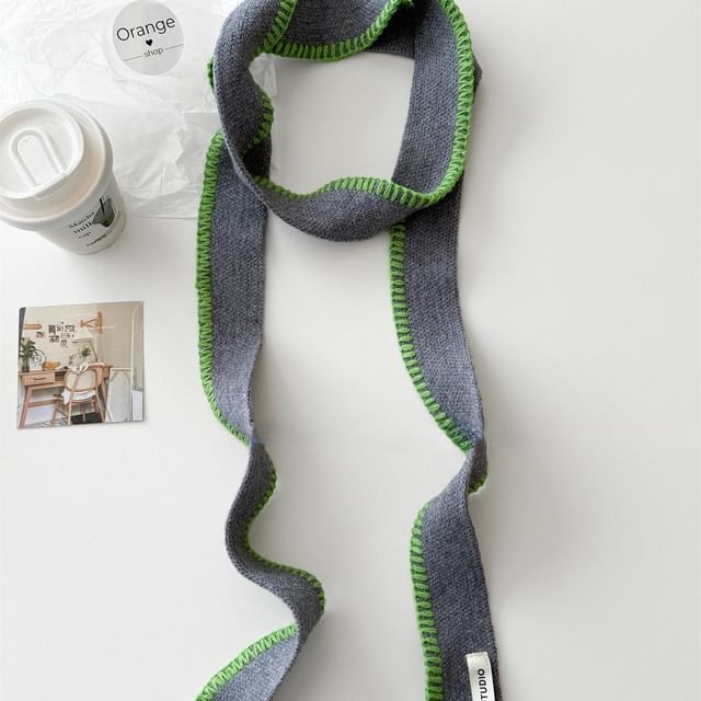 Combon-Contrast Stitch Narrow Scarf
