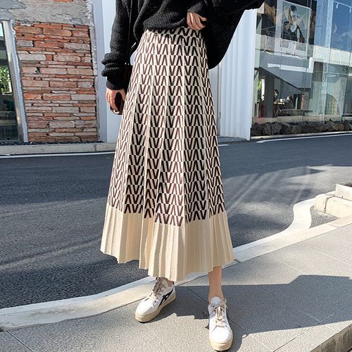 Jacquard Knit Midi A-Line Skirt