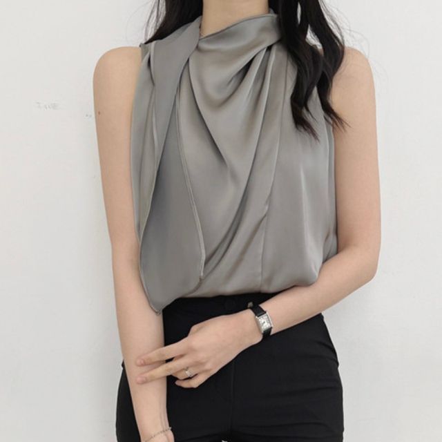 MIKIGA-Sleeveless Mock Neck Satin Shirt