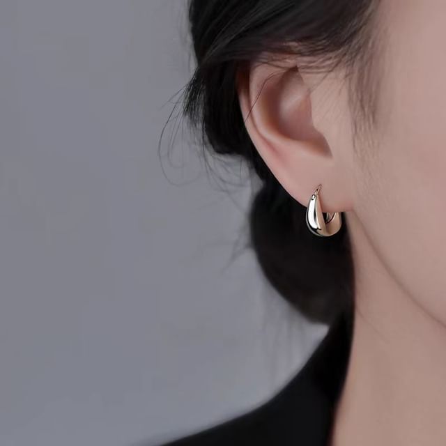 Gaya-Alloy Hoop Earring