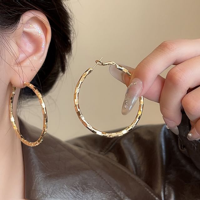 Jael-Hoop Earring