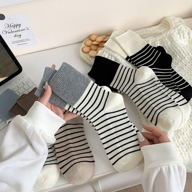 Mimiyu-Striped Ribbed Socks Set