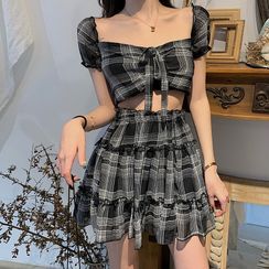 Pandelia - Set: Plaid Short-Sleeve Cropped Top + Tiered Mini A-Line Skirt Pandelia - Set: Plaid Short-Sleeve Cropped Top + Tiered Mini A-Line Skirt