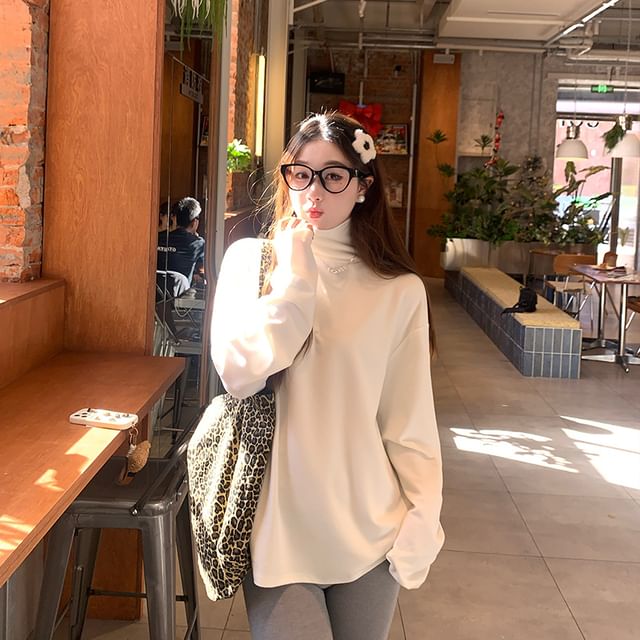 Gwendolyn-Long Sleeve Plain Tee Various Designs
