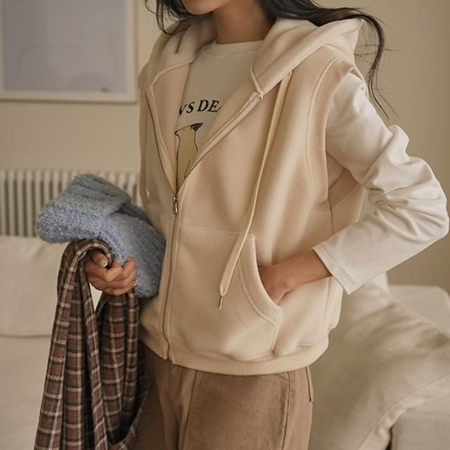 JUSTONE Sleeveless Kangaroo Zip Hoodie YesStyle