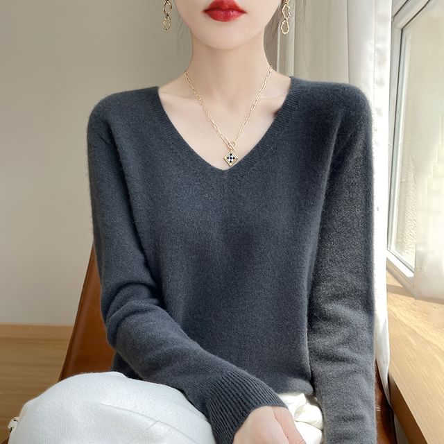 Weelop-Long-Sleeve V-Neck Plain Sweater