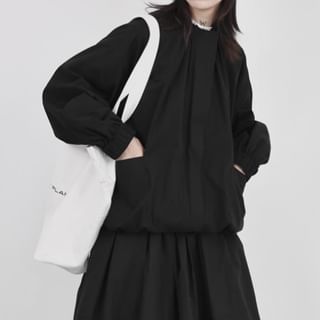 SIMPLE BLACK-Stand Collar Plain Zip Jacket