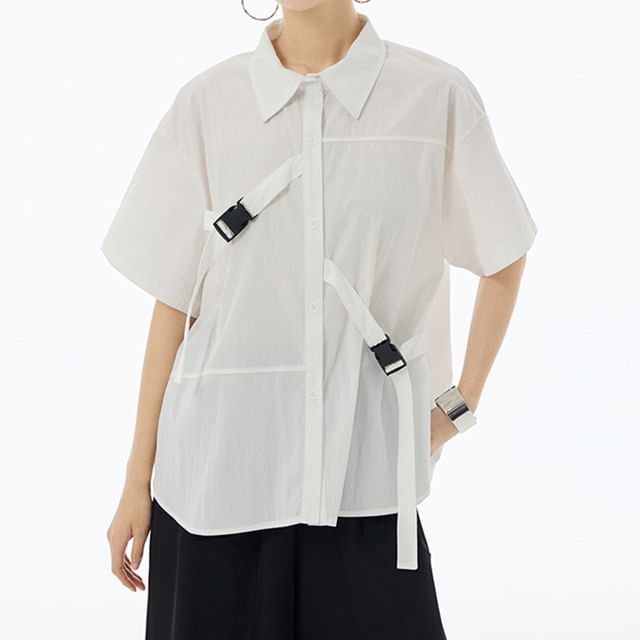 KUMI-Short-Sleeve Buckled Plain Shirt