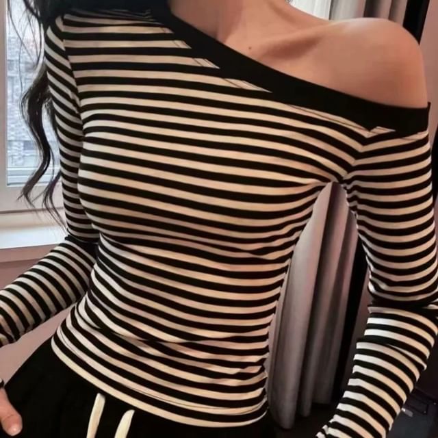 Asiris-Long Sleeve Cold-Shoulder Striped Slim-Fit Tee