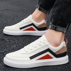BELLOCK - Lace Up Canvas Sneakers BELLOCK - Lace Up Canvas Sneakers