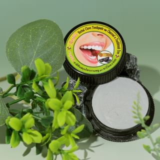 Rasyan - Herbal Clove Toothpaste with Charcoal & Toothbrush Tree