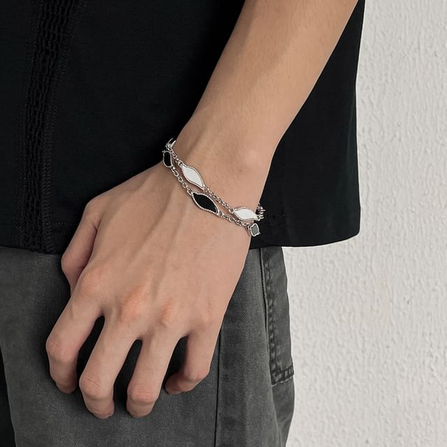 Black Degree-Oval Bracelet