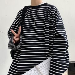 Soulcity - 圆领条纹宽松长袖套衫 Soulcity - 圆领条纹宽松长袖套衫