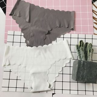 Ohnana - Scallop Hem Seamless Panties | YesStyle