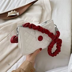 Szeta - Quilted Crossbody Bag Szeta - Quilted Crossbody Bag