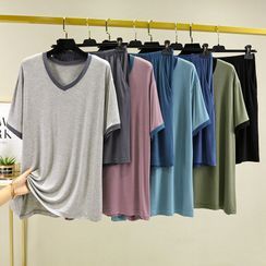 LaRos - Pajama Set: Short-Sleeve V-Neck T-Shirt + Shorts