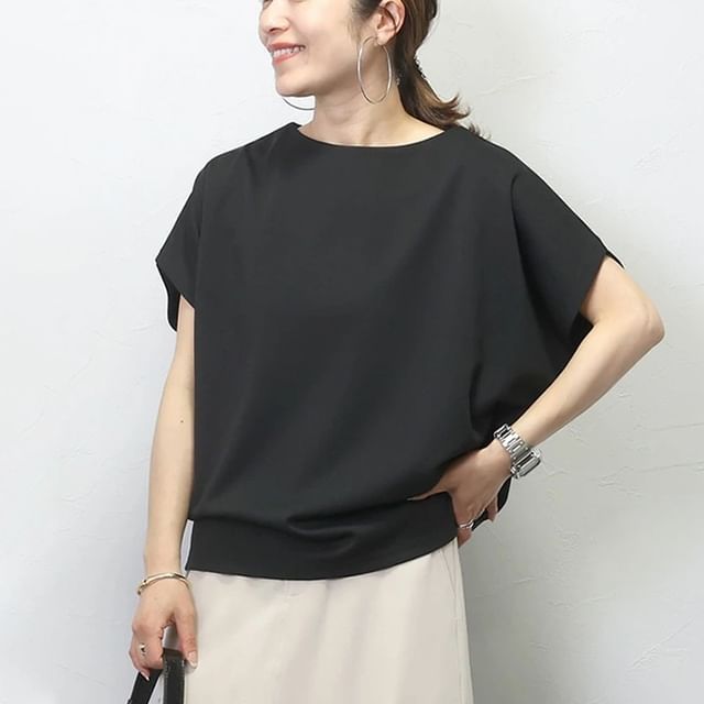 INEN-Short-Sleeve Crewneck Plain Blouse