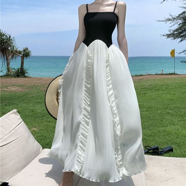Nebbia-Spaghetti Strap Two-Tone Ruffled Midi Sundress
