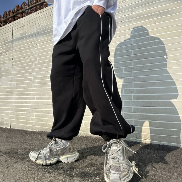 Okwano-Elastic Waist Striped Harem Sweatpants