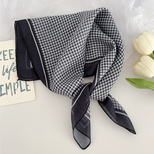 4-4 STUDIO-Checker Square Scarf