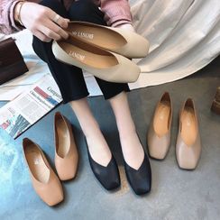 The Hoof - Plain Square-Toe Flats The Hoof - Plain Square-Toe Flats