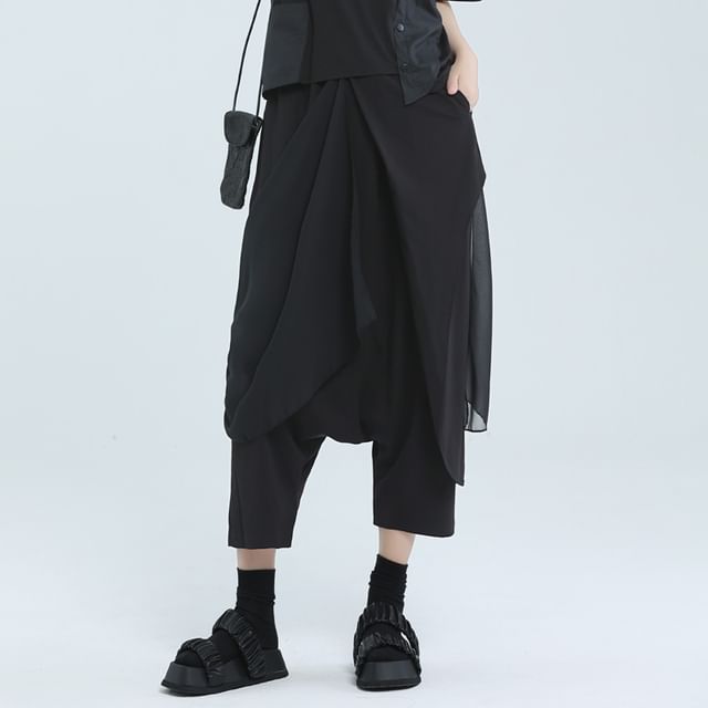SIMPLE BLACK-Mid Rise Cropped Harem Pants