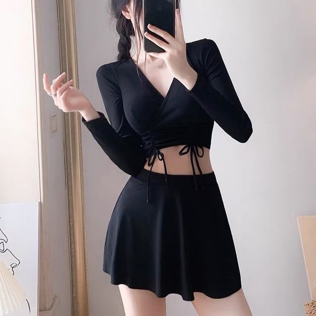 CUCURBIT-Set Long-Sleeve V-Neck Plain Drawstring Crop Rash Guard Bottom Swim Skirt