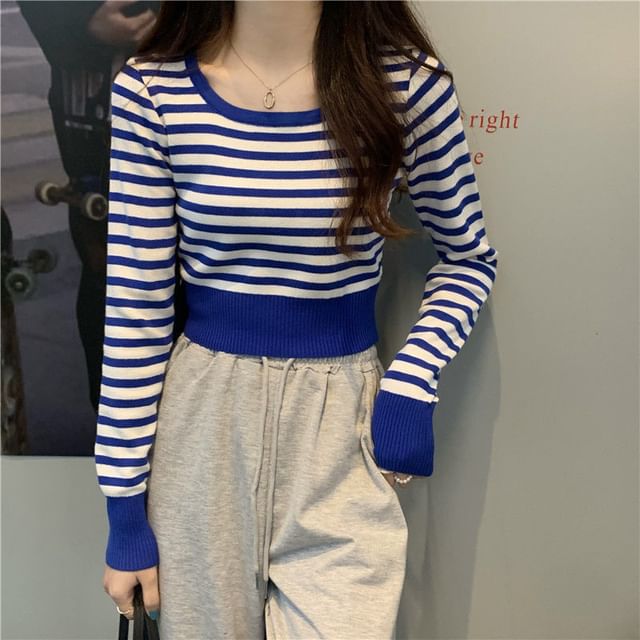 Sisyphi-Long-Sleeve Crewneck Striped Knit Top