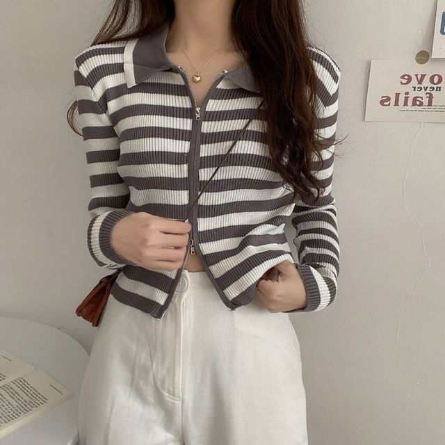 Sisyphi-Collared Striped Zip-Up Crop Cardigan