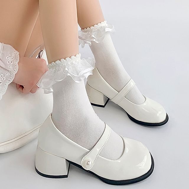 Gentiana-Plain Ruffle Scallop Trim Crew Socks