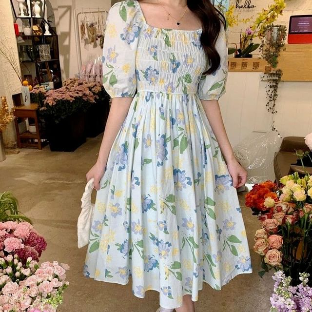 Cloud Nine - Puff-Sleeve Square Neck Floral Print Smocked Midi A-Line Dress  | YesStyle