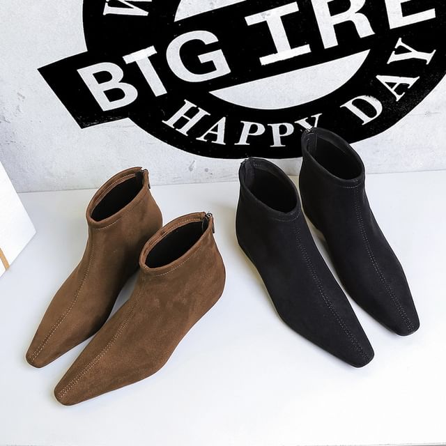 Niuna-Square Toe Hidden Wedge Short Boots