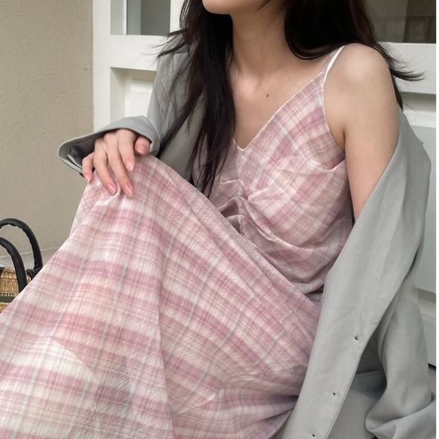 Alfie-Spaghetti Strap V-Neck Plaid Maxi Dress