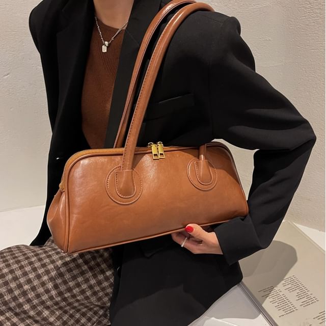 Skyglow-Plain Faux Leather Shoulder Bag
