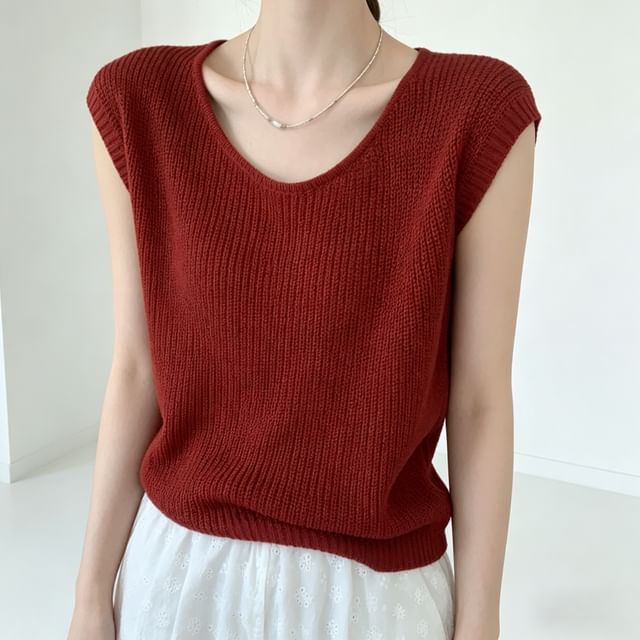 JVL-L - Sleeveless Round Neck Plain Knit Top