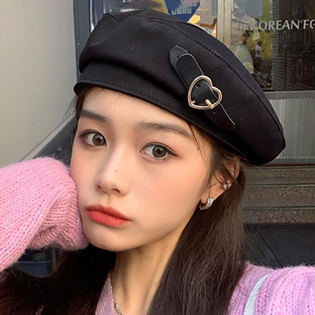 buckle beret